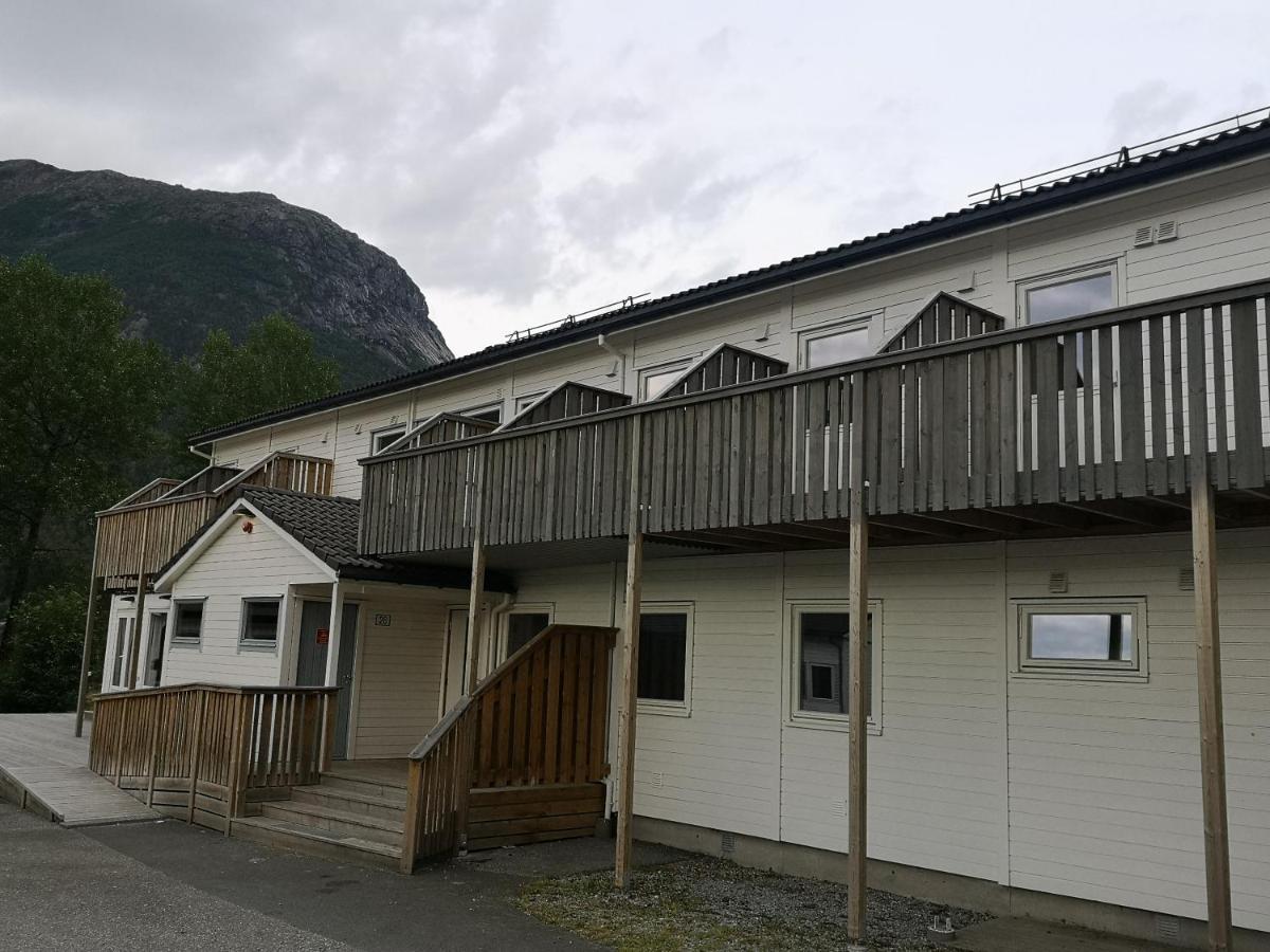 Kinsarvik Hostel Esterno foto
