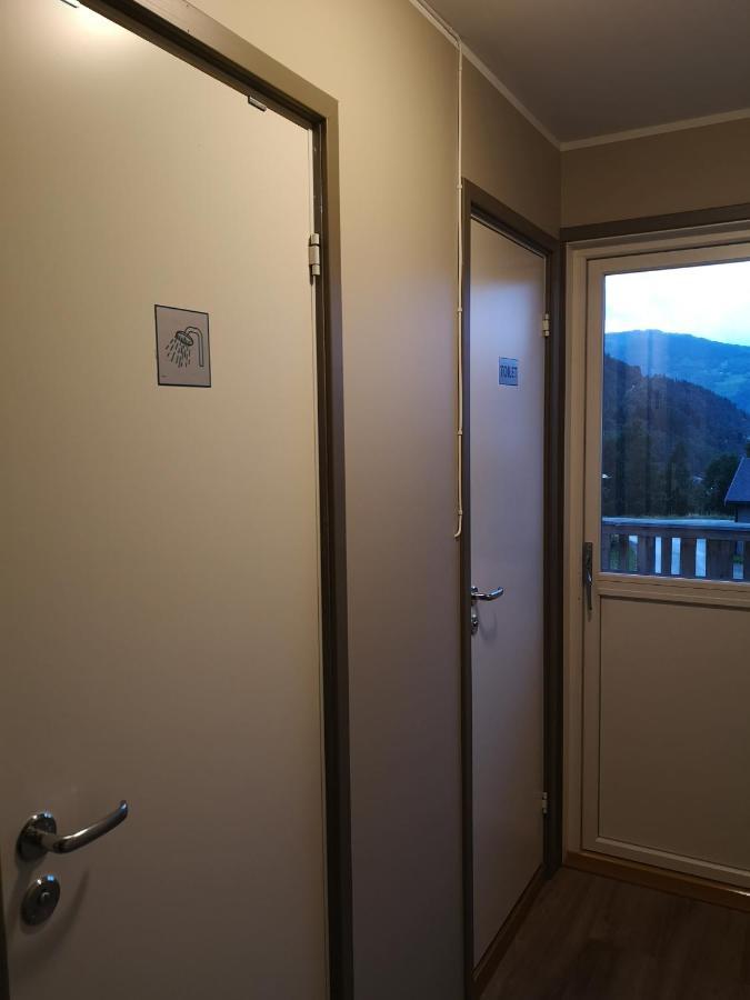Kinsarvik Hostel Esterno foto